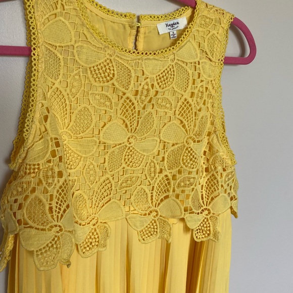Yellow embroidered/ pleated dress - Picture 2 of 3